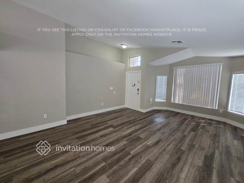 Building Photo - 1718 Watercreek Dr