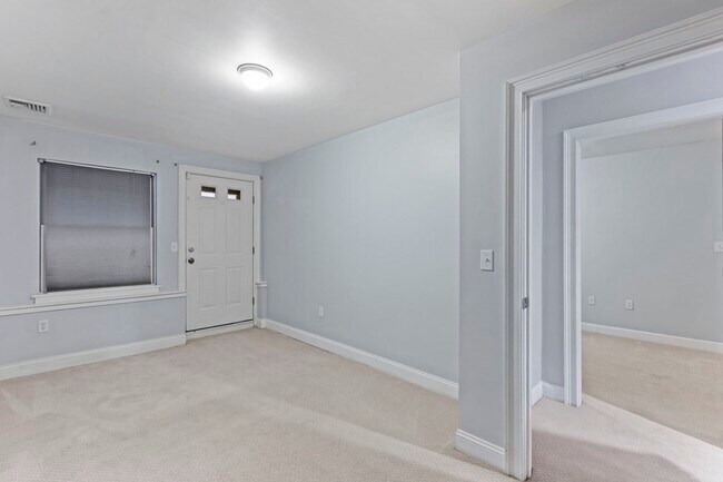 Building Photo - 873 Harrison Ave