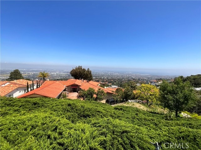 Building Photo - 3160 Crownview Dr