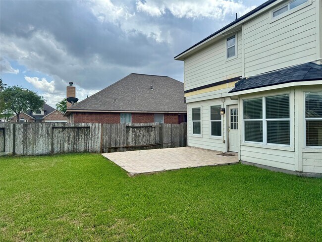 Building Photo - 4015 Redwood Arbor Ln