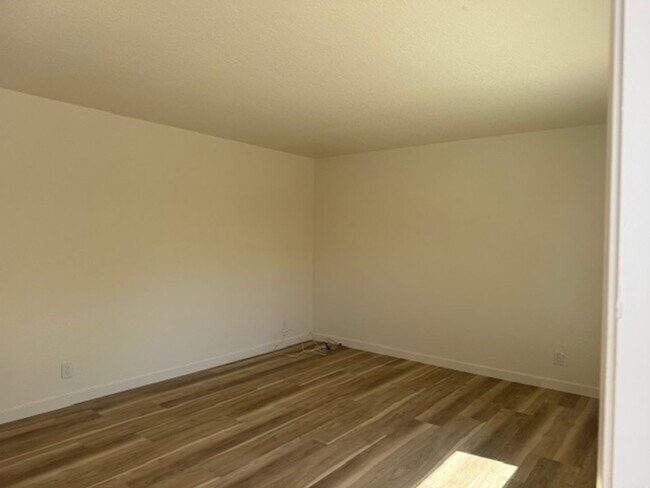 Building Photo - Bishop Street (605)