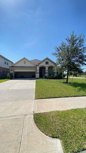 Building Photo - 5002 Naples Grove Ln
