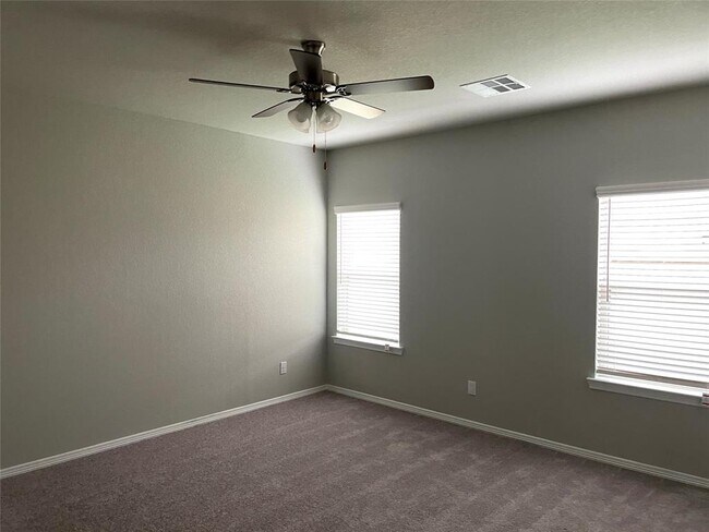 Building Photo - 25654 Northpark Palm Dr