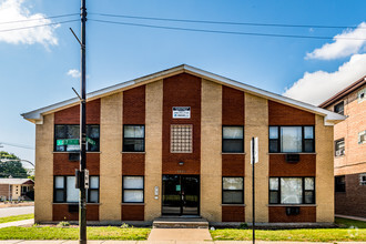 Building Photo - 2225 E 87th St