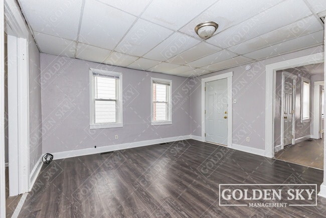 Building Photo - 230 Kinsey St