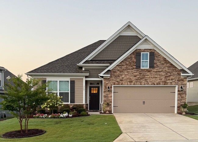 Primary Photo - Beautiful 4 Bedroom Single Family Home