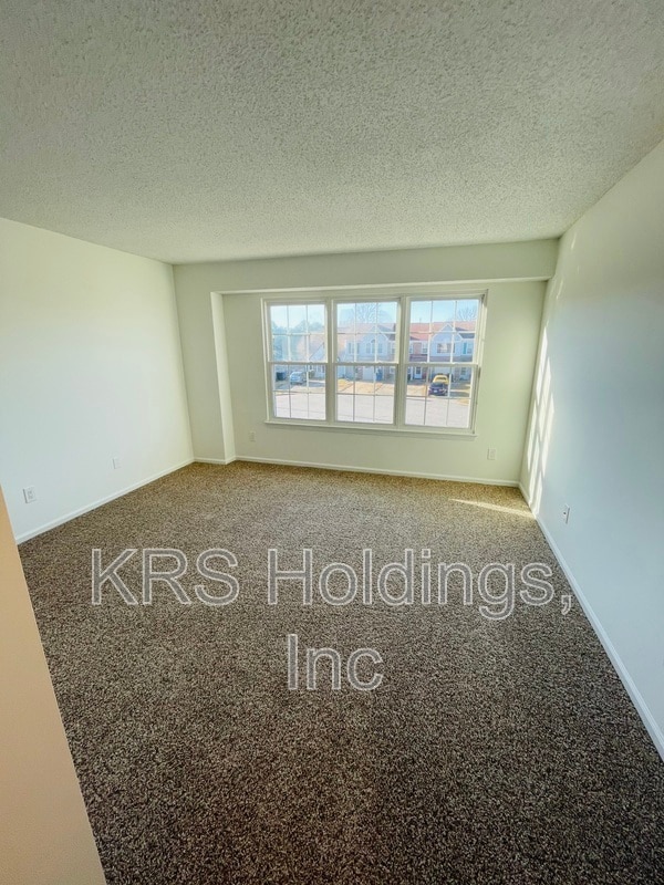 Building Photo - 1330 Rica Ct
