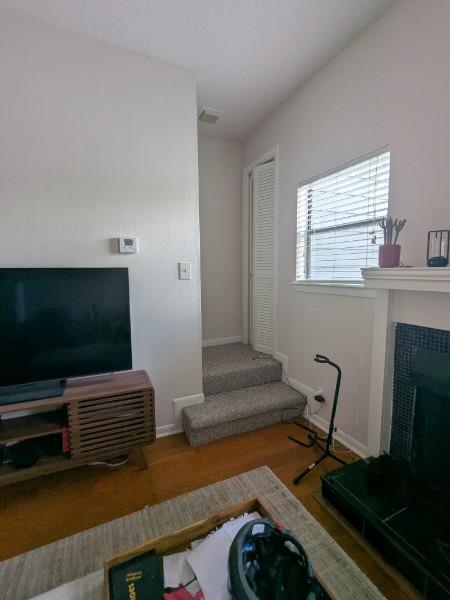 Building Photo - 505 Bellevue Pl