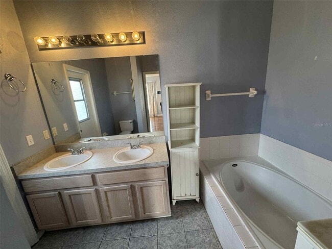 Building Photo - 205 Nicholson Dr