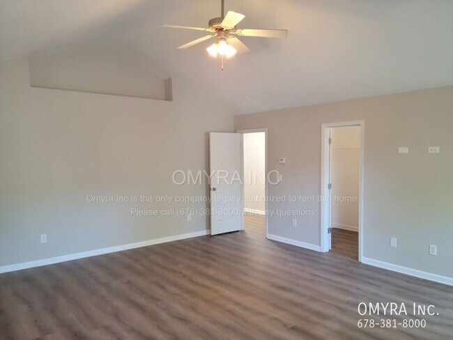 Building Photo - Gorgeous Home in Quiet Neighborhood with S...