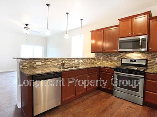 Building Photo - 1334 14th Ave