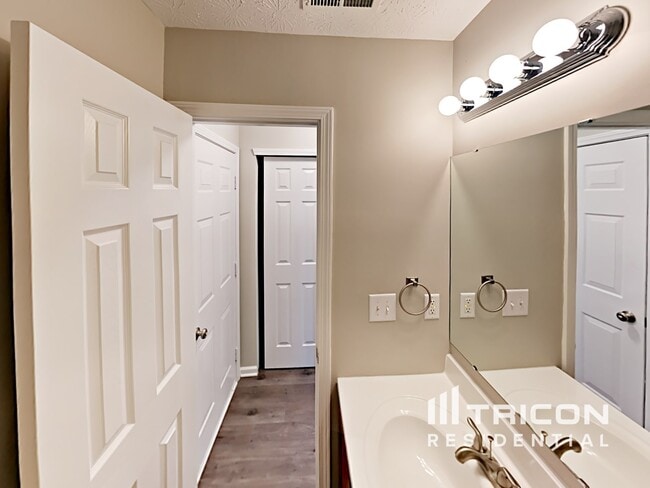 Building Photo - 1629 Composer Way