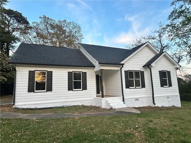 Building Photo - 3590 Chamblee Gap Rd