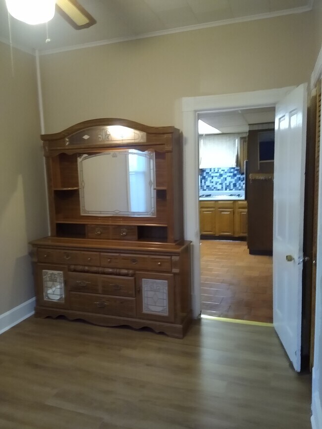 Building Photo - 47 Continental Ave