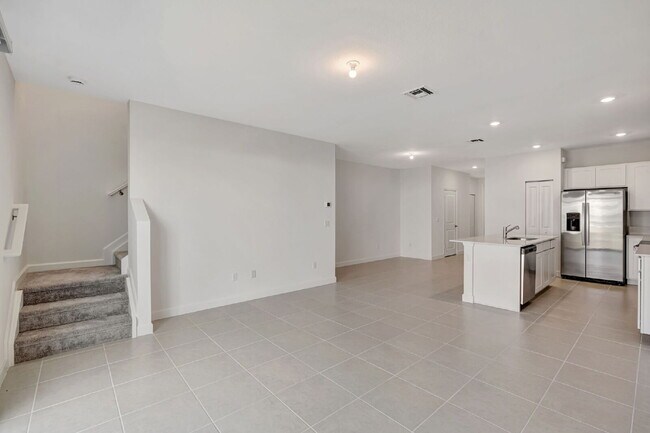 Building Photo - Modern Townhome @ Veranda Landing