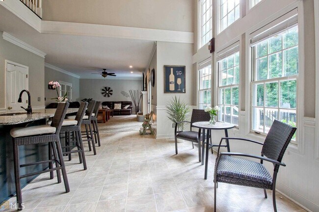 Building Photo - 208 Wysteria Ct