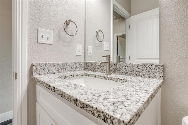 Building Photo - 4710a S Keller Rd