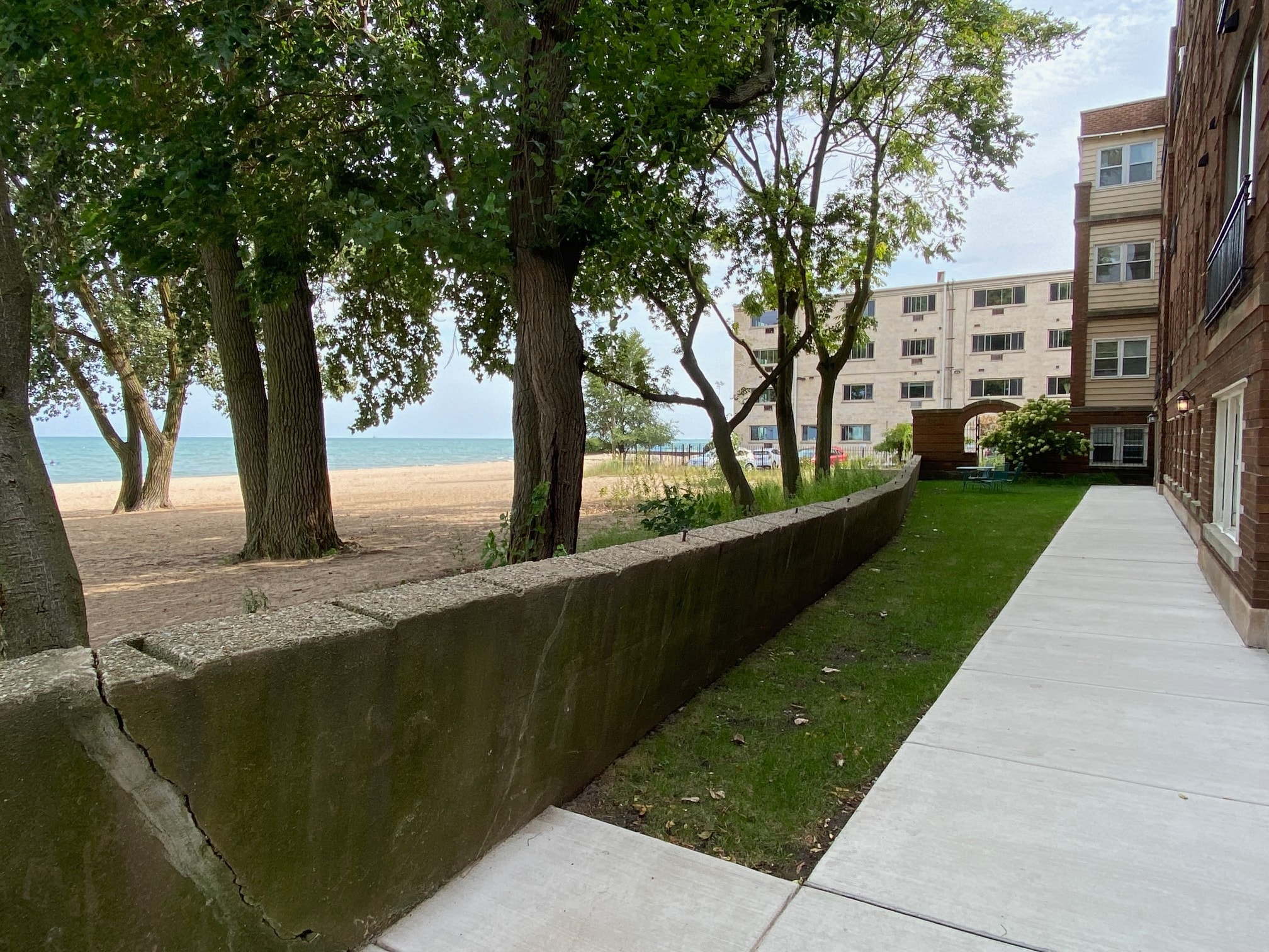 Building Photo - 1055 W Pratt Blvd