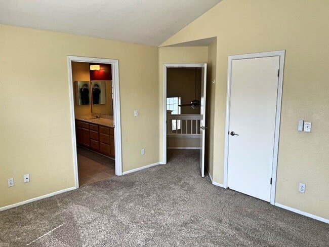 Building Photo - Modern 4 Bedroom 3 Bath Close to Marina Suisun City *Star Rentals