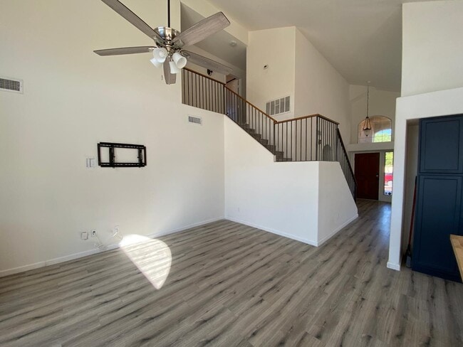 Building Photo - 10254 Hopi Ln