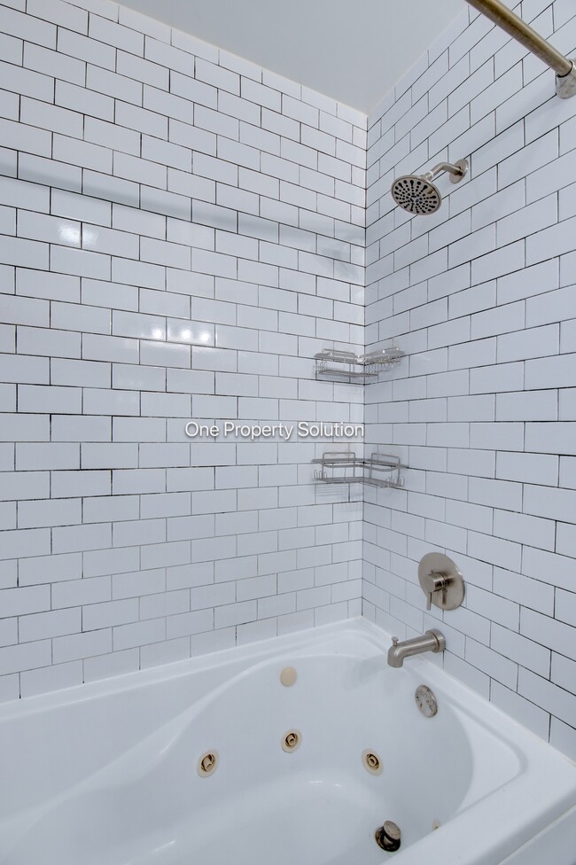 Building Photo - 576 S New Jersey St