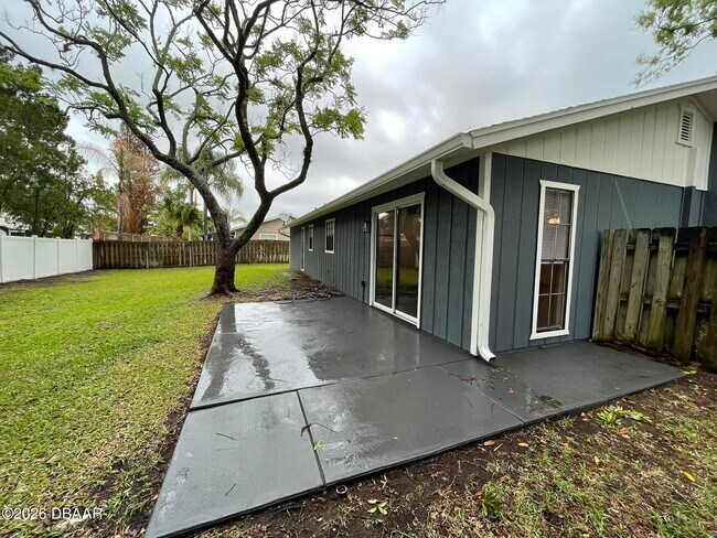 Building Photo - 90 Hickory Hills Cir