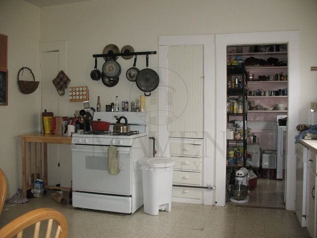 Building Photo - 301 Highland Ave