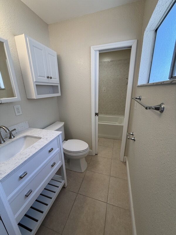 Building Photo - 4498 Mongite Rd