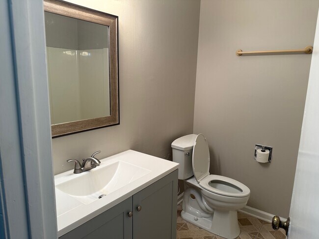 Building Photo - 5841 Falstaff Dr