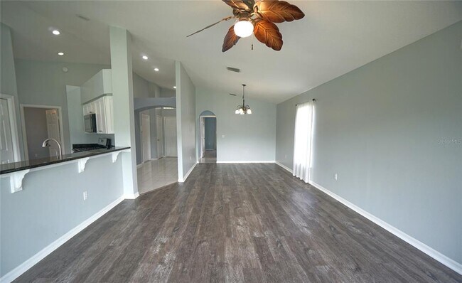 Building Photo - 2311 Cattleman Dr
