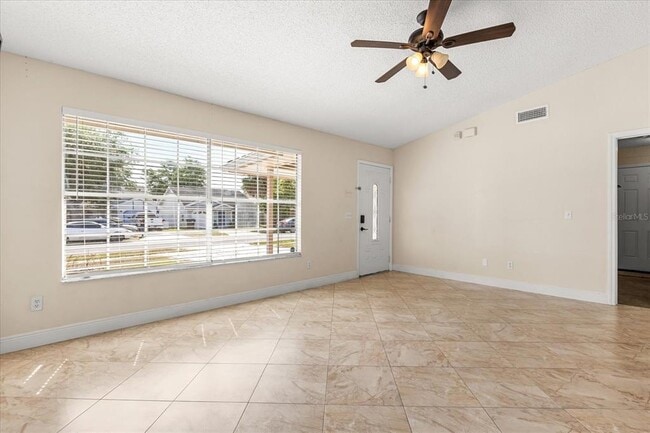 Building Photo - 1208 Roma Ct