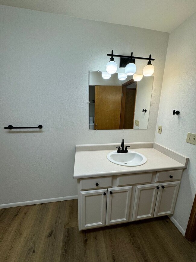 Building Photo - Newly Renovated Farmhouse style unit with new mini split for heating and cooling and garage