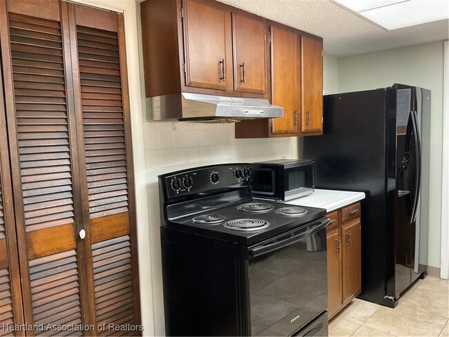 Building Photo - 106 Karola Dr