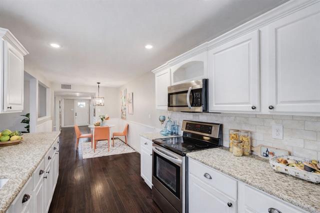 Building Photo - 1208 Crestwood Ct