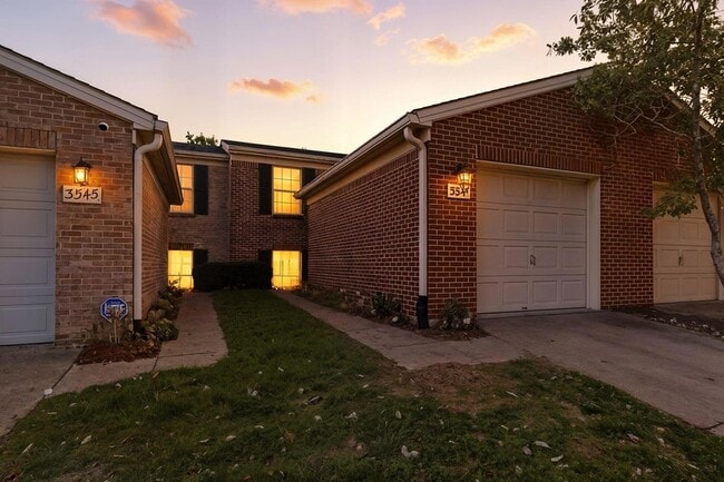 Primary Photo - 3547 Lochdale Terrace