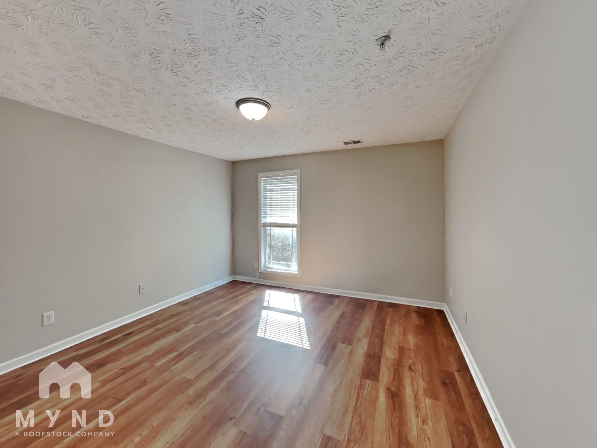 Building Photo - 2013 Briar Creek Ct NE