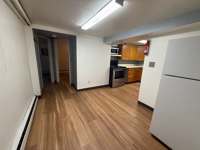 Building Photo - 4th Ave