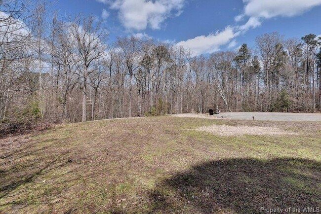 Building Photo - 104 Chanticleer Ct