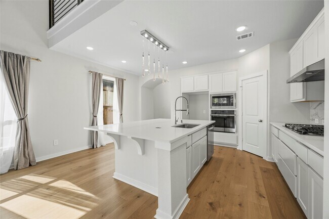 Building Photo - 29821 Ellwood Ln