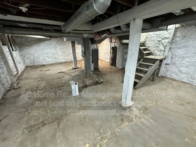 Building Photo - 2724 Brooklyn Ave