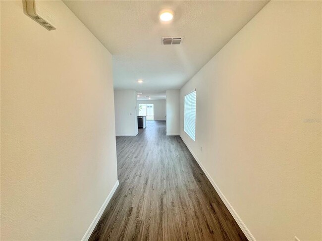 Building Photo - 36015 Sunflower Hl Dr