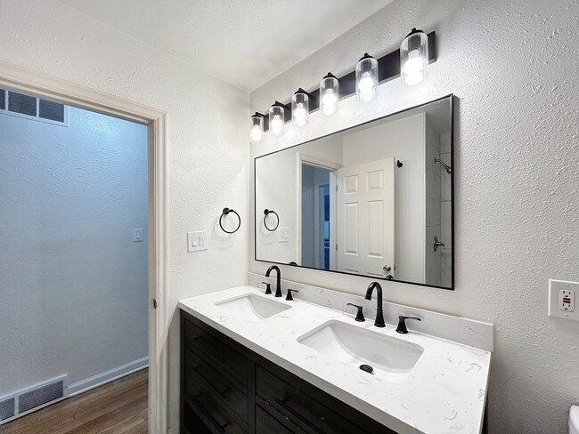 Upstairs Bathroom - 6985 W 48th Ave