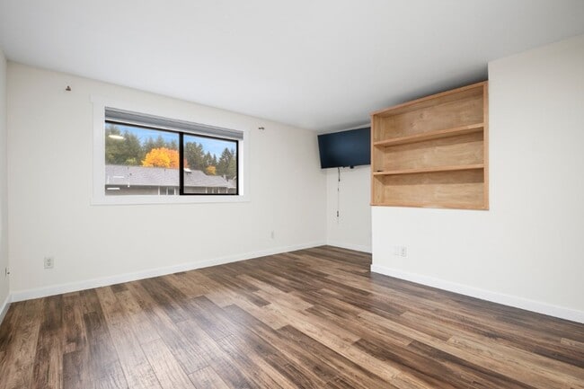 Building Photo - 2Bd/1.5Ba Kirkland Townhouse
