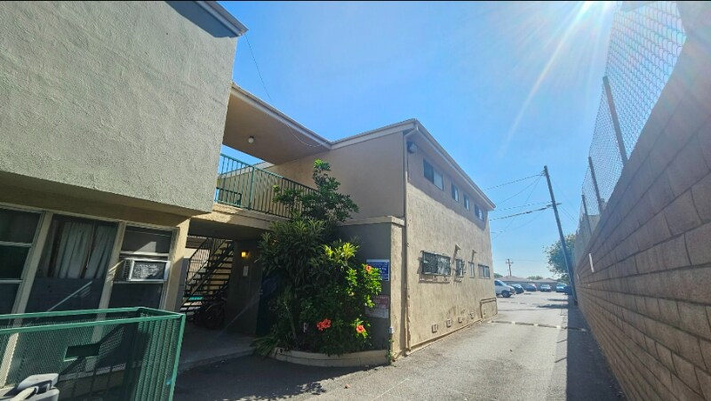 Building Photo - 14926 Hawthorne Blvd