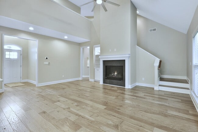 Family/Living Room - 300 Vendella Cir