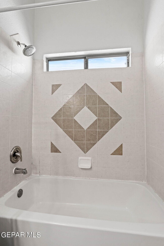 Building Photo - 3008 Tierra Cuervo Dr