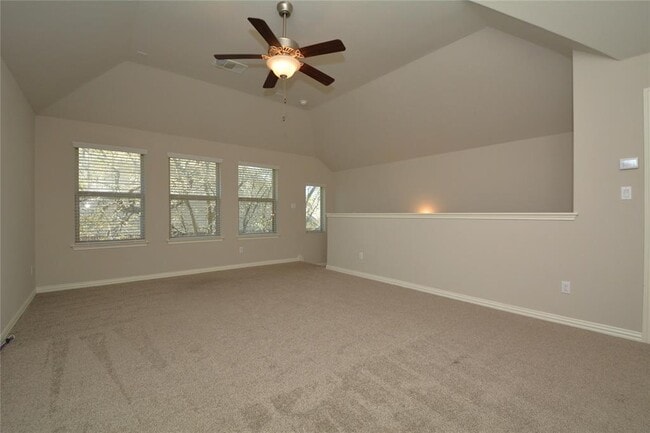 Building Photo - 142 Venice Cove