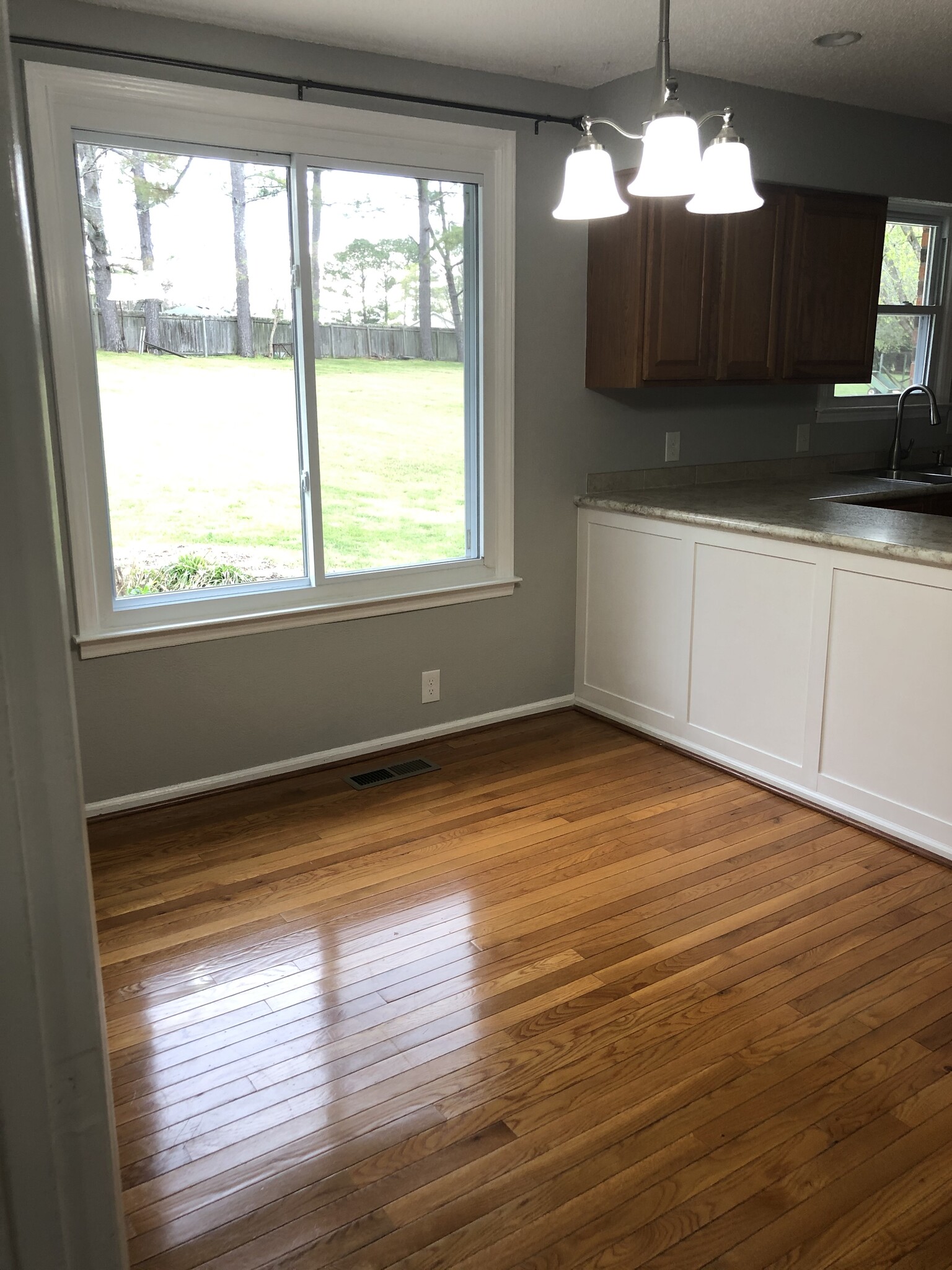 Breakfast Nook - 903 Green Valley Rd