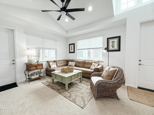 Building Photo - 8734 Sand dollar Dr