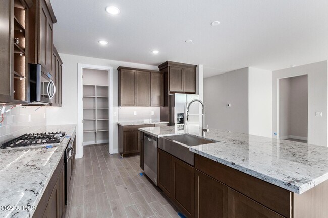Building Photo - 8526 S 69th Ln